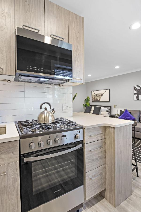 Sophisticated Studio Apartment With Modern Kitchen - Oakdale Od2 Rep Chicago Exteriör bild