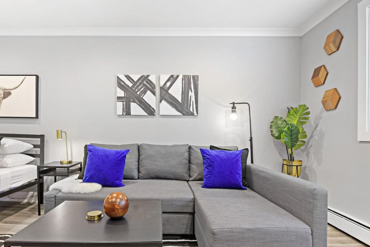Sophisticated Studio Apartment With Modern Kitchen - Oakdale Od2 Rep Chicago Exteriör bild